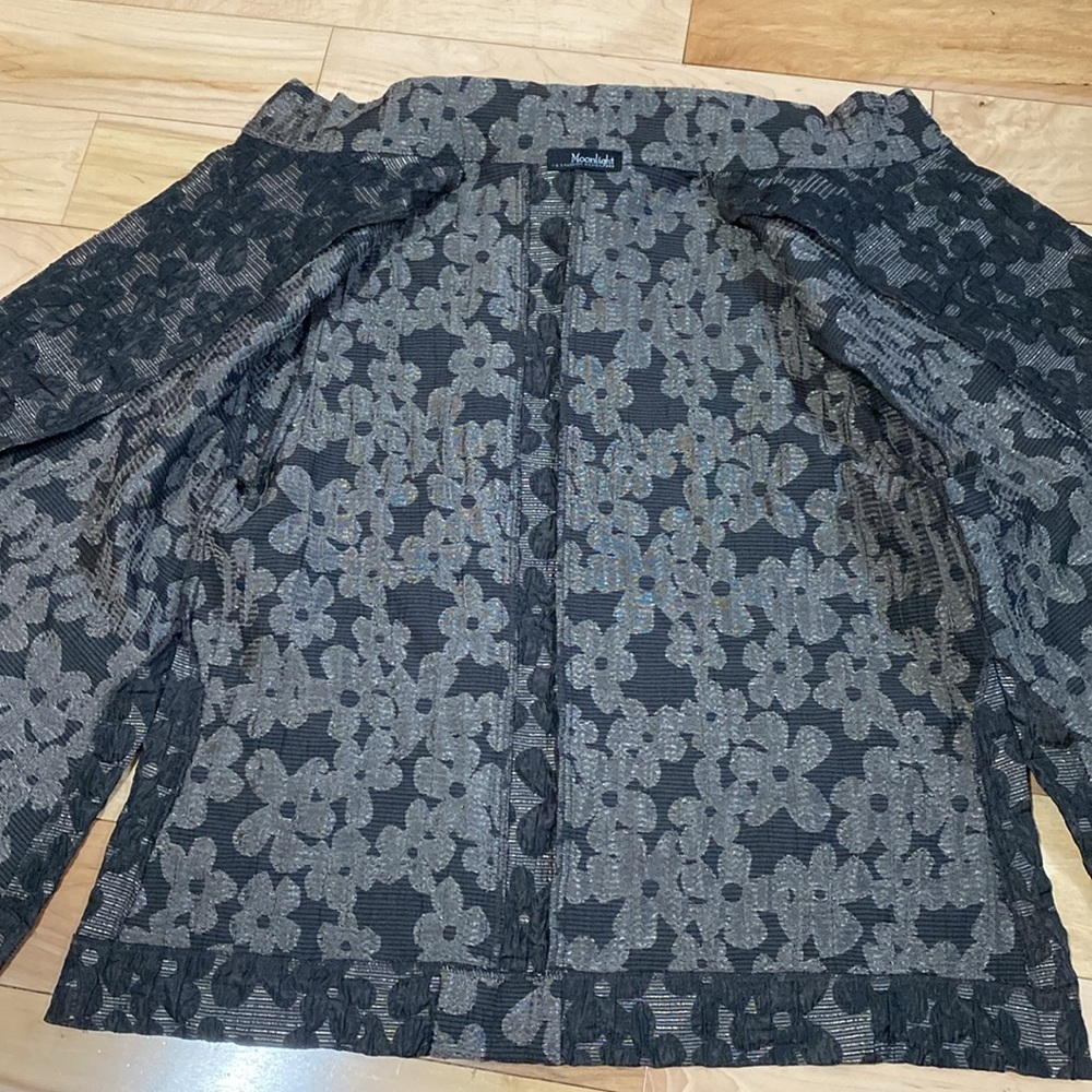 Floral Patterned Kimono Style Jacket - Picture 10 of 14